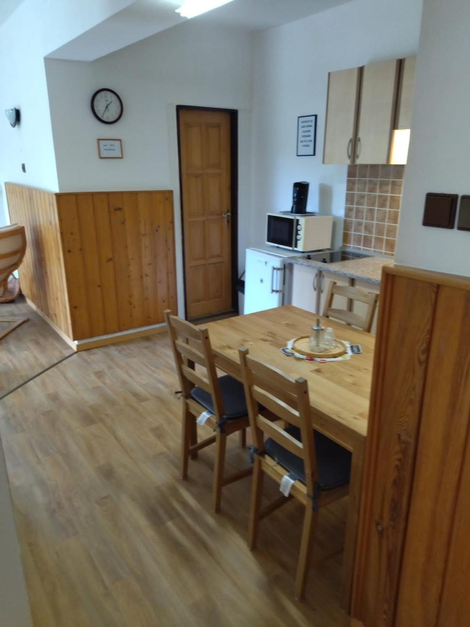 Apartman Kral 알브레흐티체 프 이제르스키흐 호라흐 외부 사진